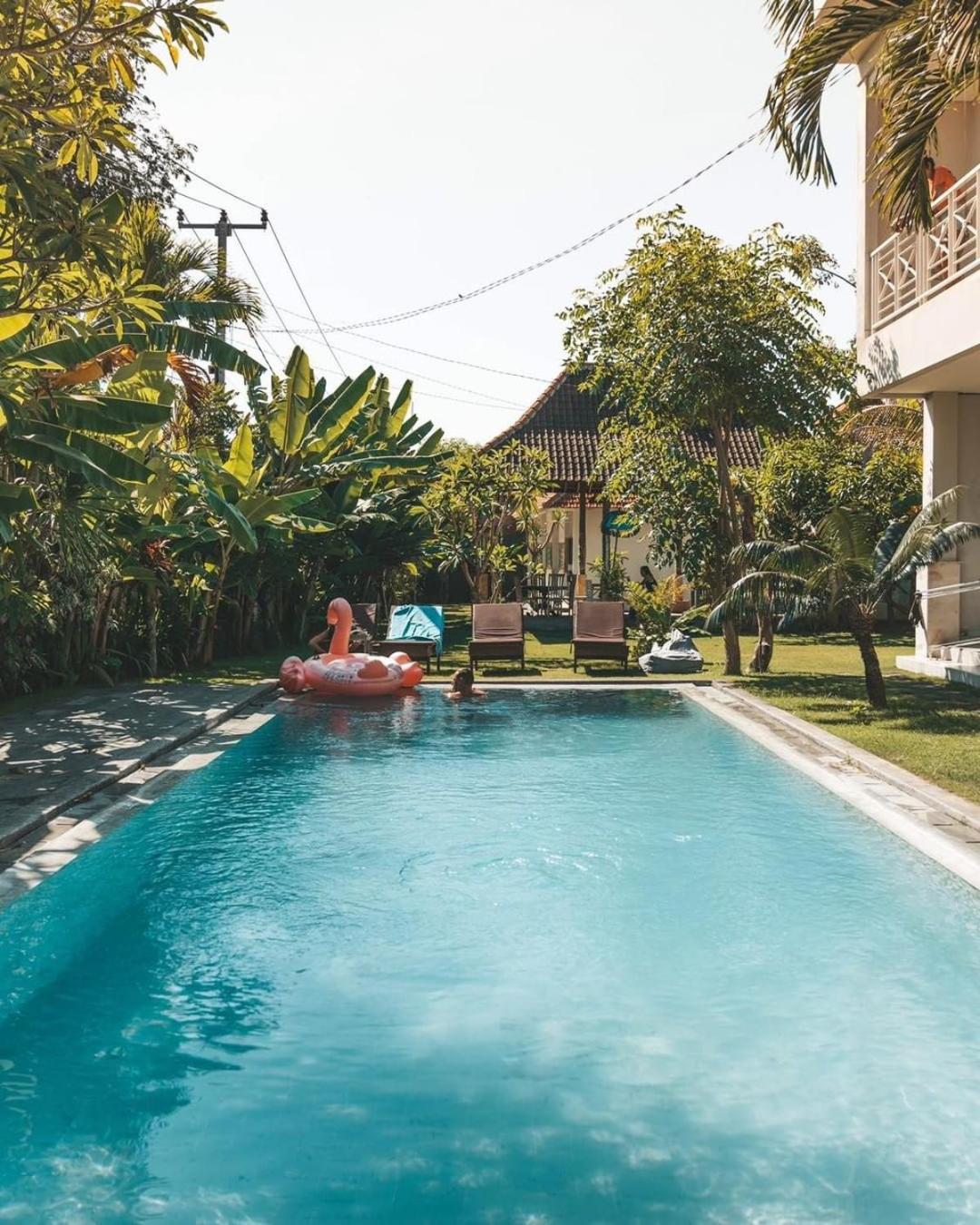 Asung Guesthouse Canggu Екстериор снимка